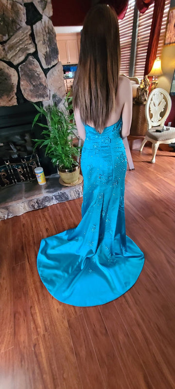 Niulatu Strapless Sheath Blue Long Prom Dresses Beaded Satin Blue Long Evening Dresses Applique Sleeveless Formal Dresses HZ1026